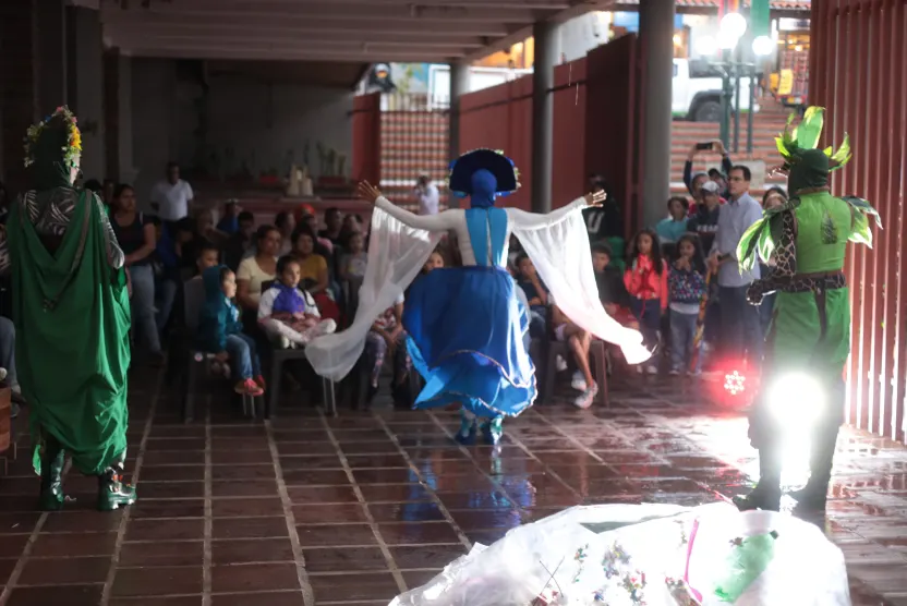 Foto de la nota «Siembras, charlas y teatro para generar conciencia ambiental» (archivo 2025).