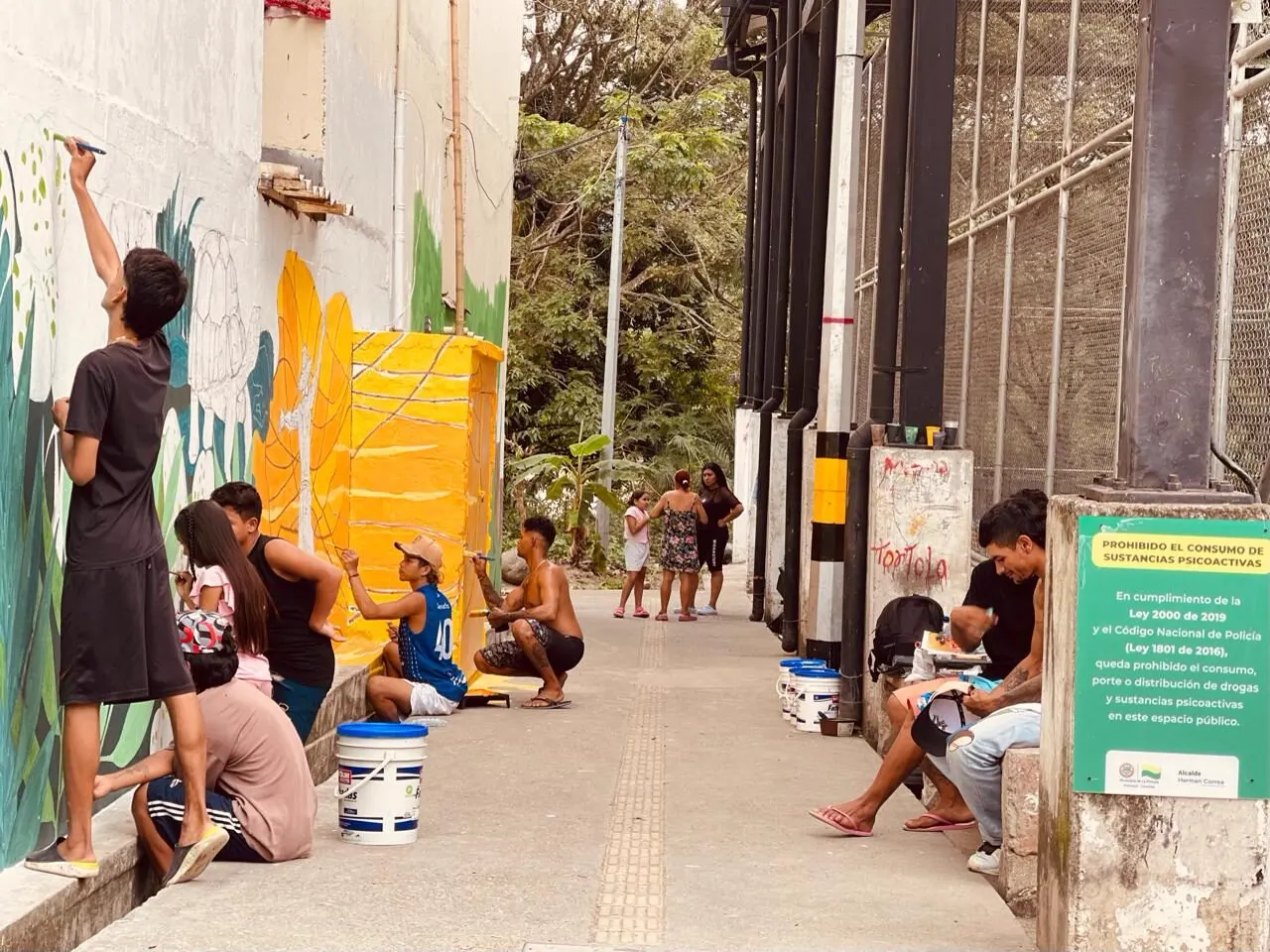 Foto de la nota «Un mural que cambia la cara del barrio El Carmelo» (archivo 2026).